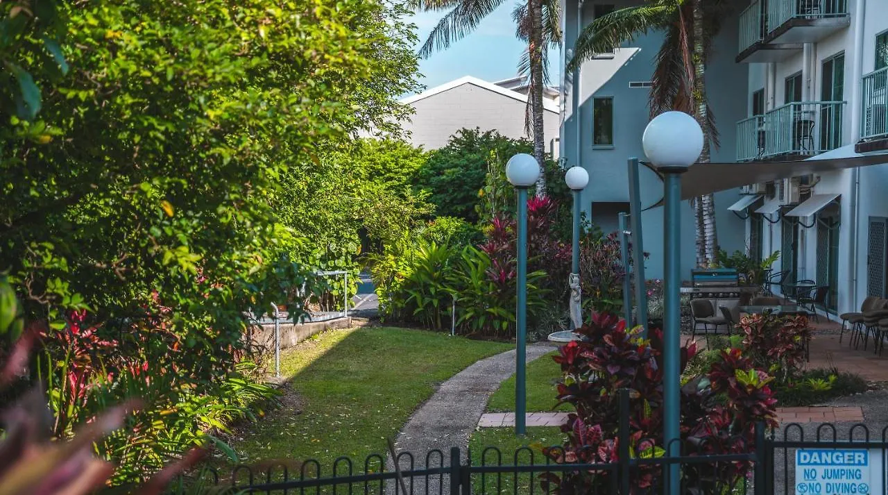Heritage Cairns Hotel 4*,