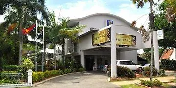 Heritage Cairns Hotel 4*,